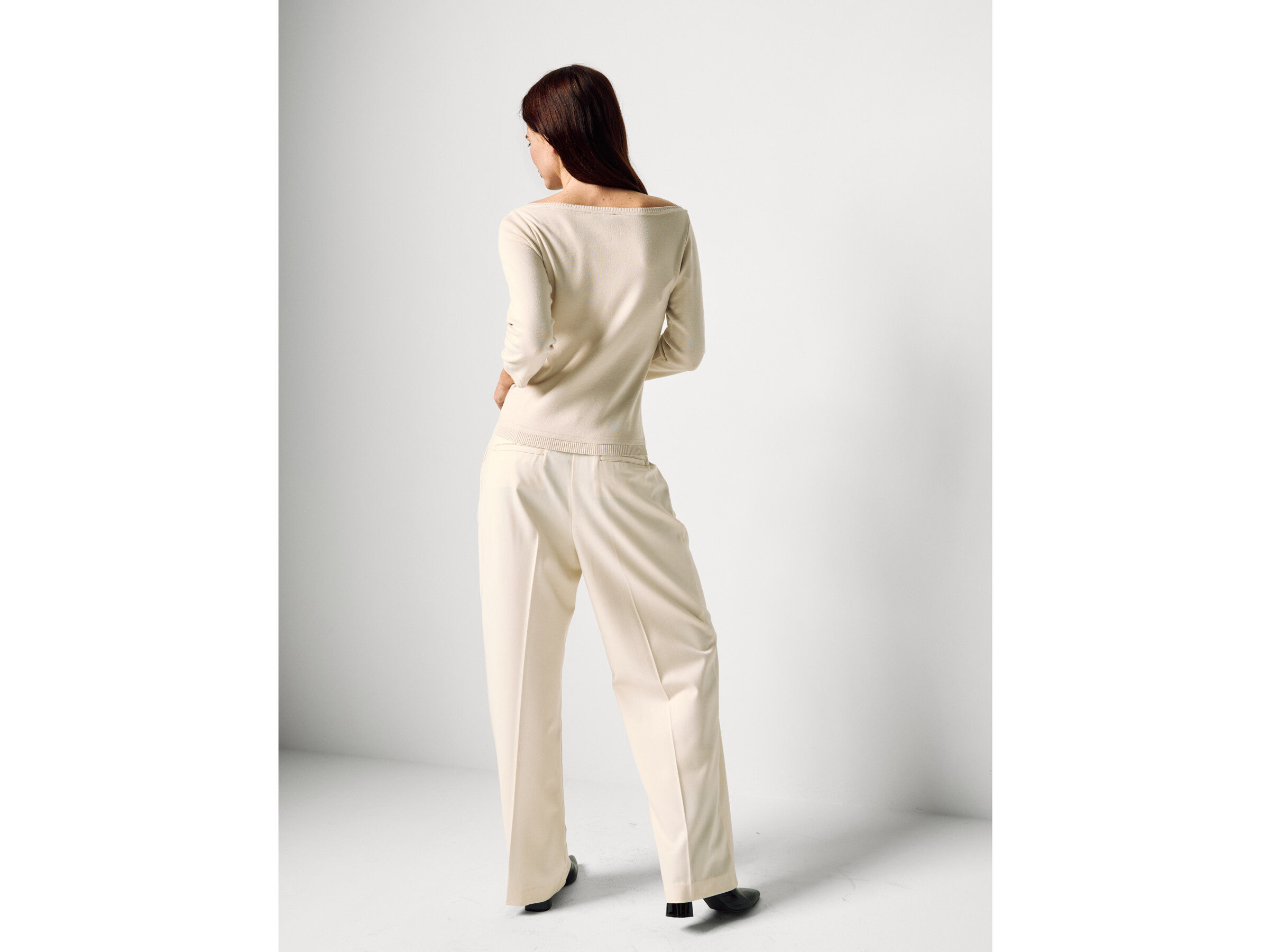 SWEATER H/S Women image number 2